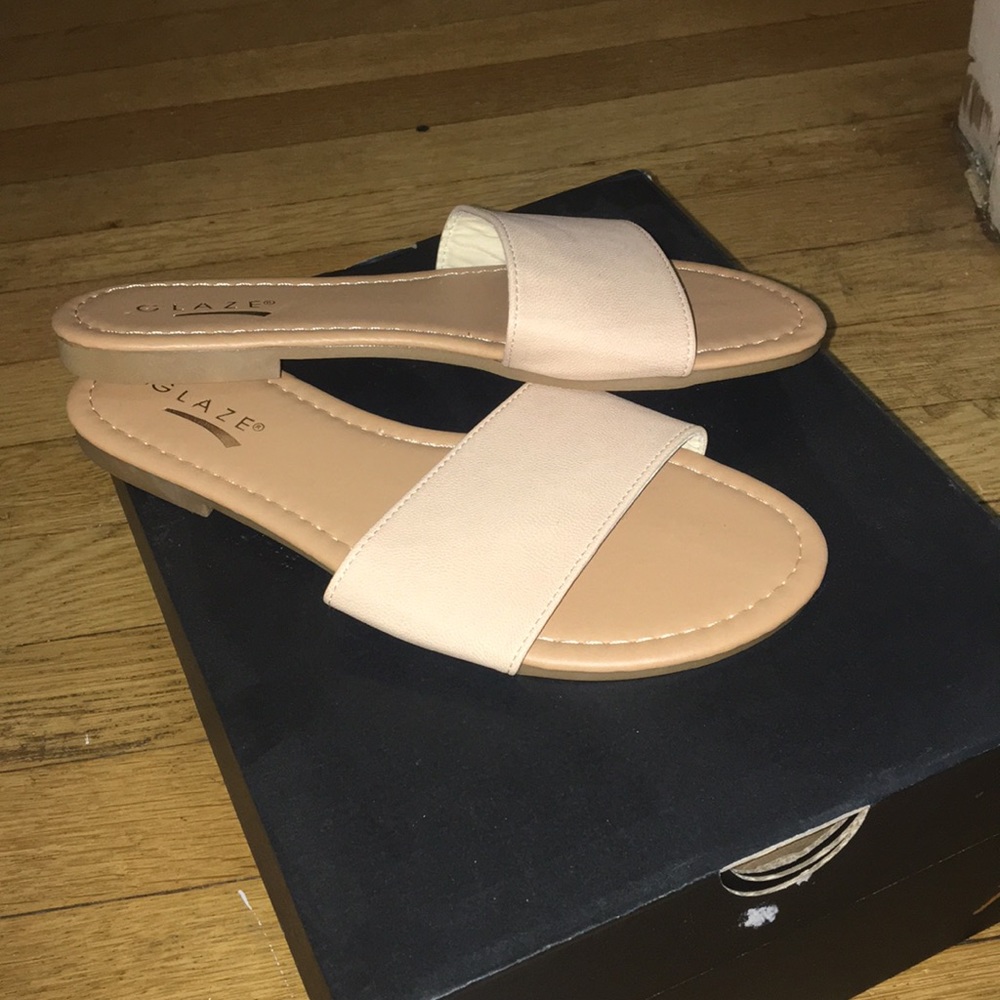 Slip on nude sandals